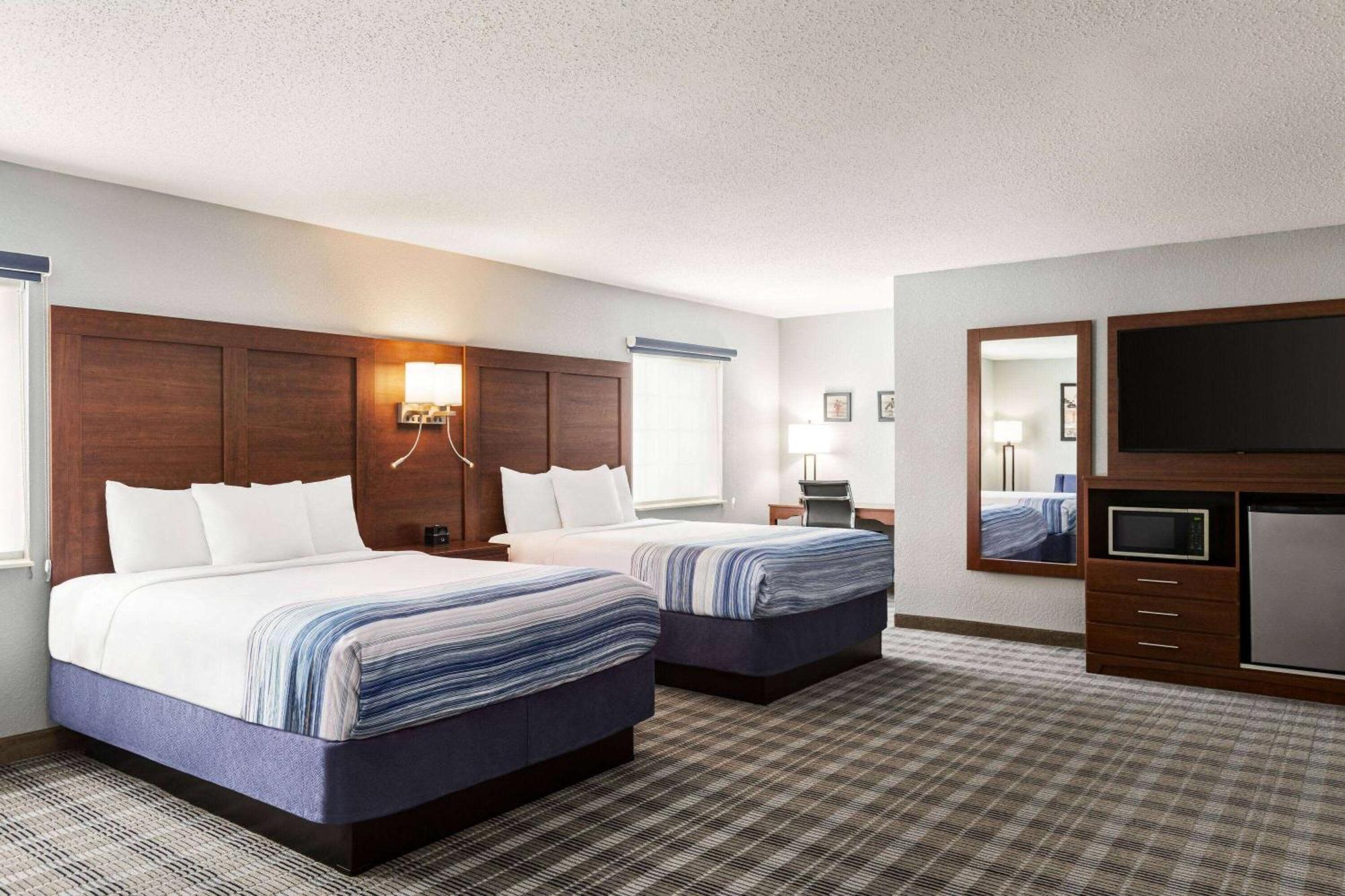 Americinn By Wyndham Williamsburg Zewnętrze zdjęcie