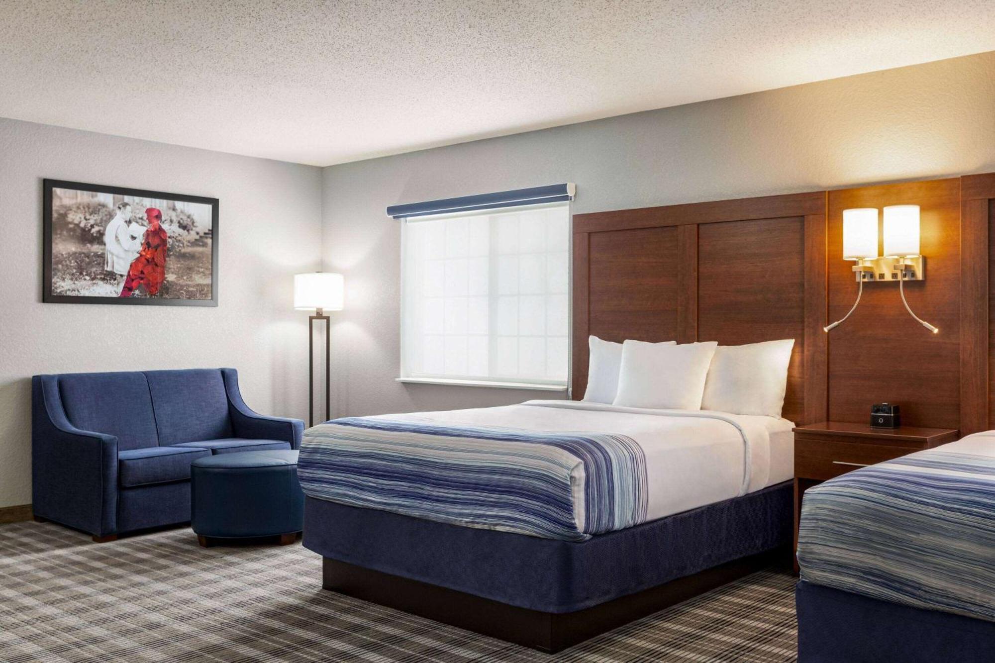 Americinn By Wyndham Williamsburg Zewnętrze zdjęcie