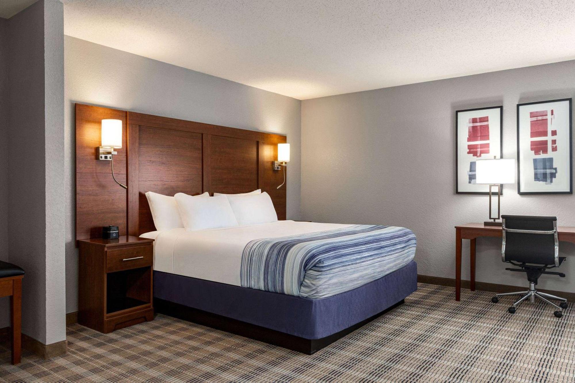 Americinn By Wyndham Williamsburg Zewnętrze zdjęcie