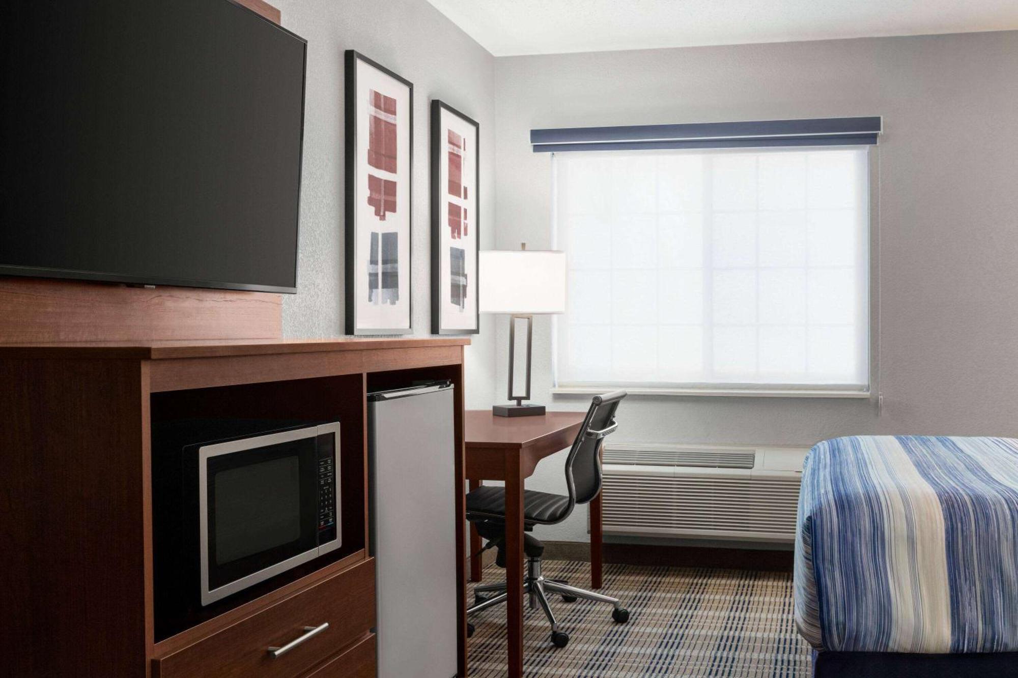 Americinn By Wyndham Williamsburg Zewnętrze zdjęcie