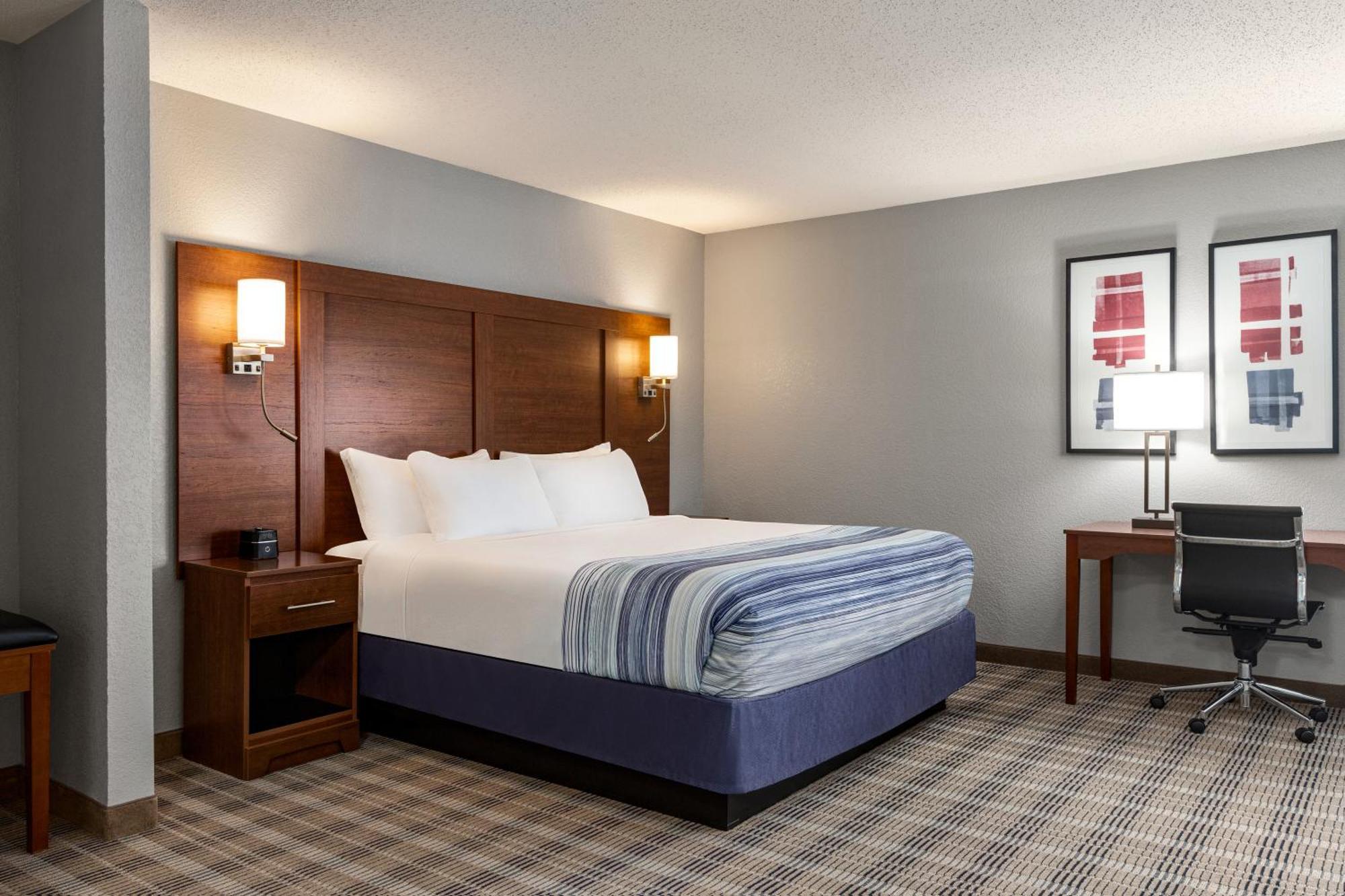 Americinn By Wyndham Williamsburg Zewnętrze zdjęcie