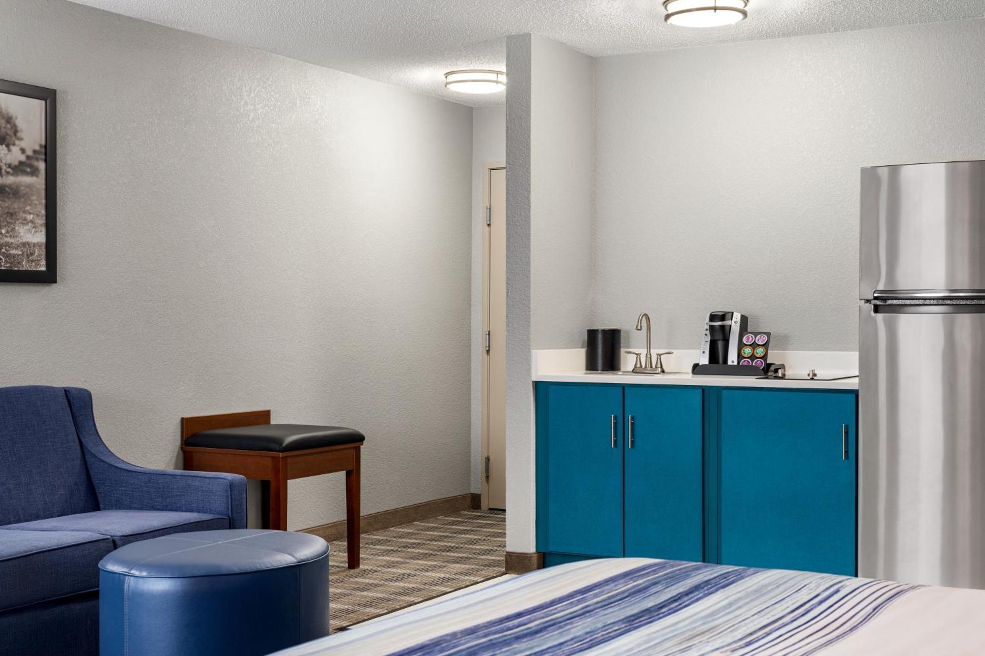 Americinn By Wyndham Williamsburg Zewnętrze zdjęcie